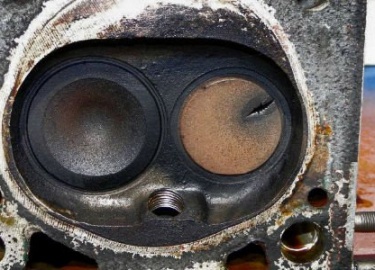 Как заменить маслосъёмные колпачки без снятия ГБЦ
