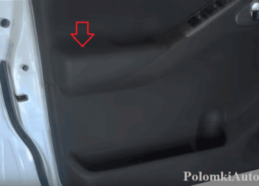 Снятие обшивки дверей на Nissan Pathfinder. Демонтаж обивки задних и передних дверей Ниссан Партфайндер. Инструкция с фото.