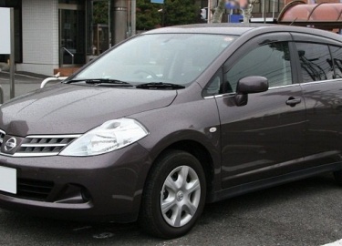 Инструкция под подбору и замене ламп ближнего света на Nissan Tiida (Ниссан Тиида). Выбор ламп H4 с увеличенной яркостью или светодиодных