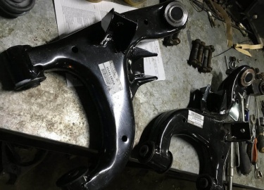 Nissan Parthinder R51: ремонт подвески Доброе время суток, уважаемые автовладельцы. Сегодняшний фотоотчет будет о ремонте ходовой части Патфайндера. К