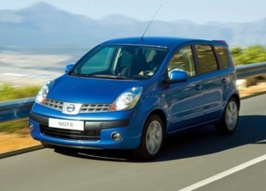 Отечественные автопроизводители утверждают, что россияне в выборе средства передвижения отдают предпочтение седанам.