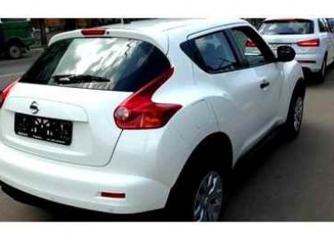 Как поставить дворники Nissan Жук? Инструкция, как поднять щетки в интернете есть: Вытаскиваем ключ из замка зажигания Ставим дворники на скоростно...