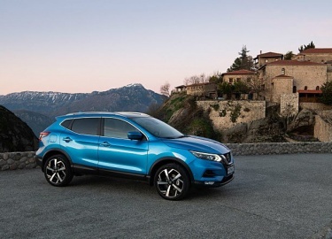 Замена воздушного фильтра Ниссан Кашкай. Выбор фильтра, аналоги, периодичность замены, инструкция, полезные советы. Видео.