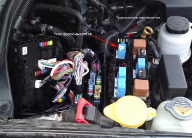 Описание блоков предохранителей и реле для ниссан патфайндер r51 (3 и 4 поколения). Их фотографии, схемы, обозначения, места расположения. Предохра...