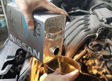 Замена масла в вариаторе Ниссан Жук (Nissan Juke), объем картера, измерение уровня трансмиссионки, интервалы и периоды замены вещества, виды жидкос...