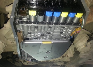 За что отвечают соленоиды в акпп ниссан. Работой соленоидов АКПП управляет ЭБУ коробкой автомат. Блок управления постоянно посылает на клапан сигна...