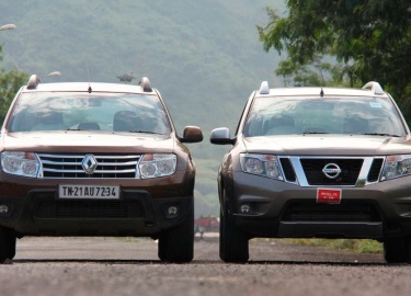 Рассмотрим различия между автомобилями Рено Дастер и Ниссан Террано: какие у них преимущества и недостатки, в чем отличия по характеристикам.