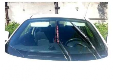 Как поставить дворники Nissan Жук? Инструкция, как поднять щетки в интернете есть: Вытаскиваем ключ из замка зажигания Ставим дворники на скоростно...