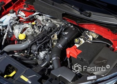 Объем двигателя Nissan Juke и максимальный крутящий момент. Разгон до 100 км/ч у Ниссан Жук.