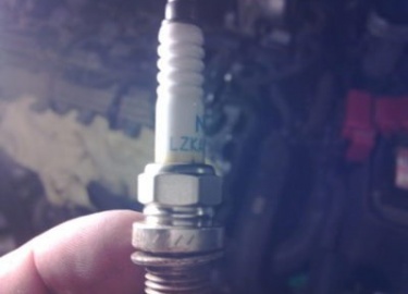 Руководство по замене свечей на автомобиле Ниссан Джук (Жук) своими руками, фото, описание
