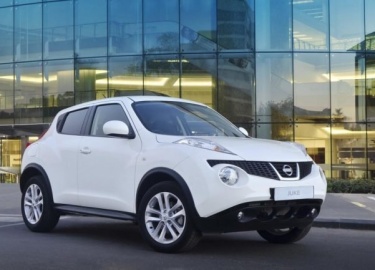 Дворники на Nissan Juke отличаются по своей длине в зависимости от места расположения: со стороны водителя, пассажира, на задней полусфере.