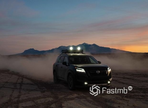 Новый Nissan Pathfinder 2022, решетка радиатора